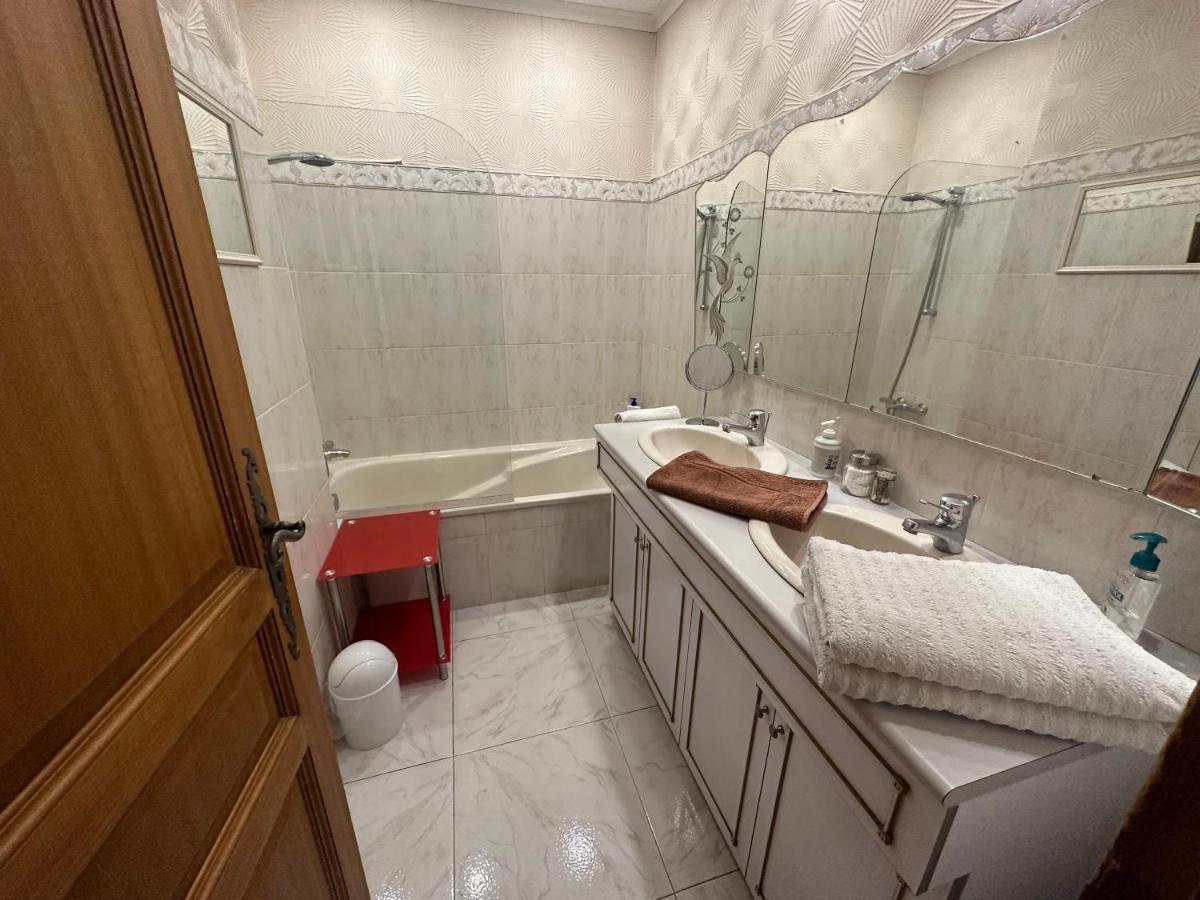 Chambre Prive Avec Sdb Privative Ле-Канне Экстерьер фото